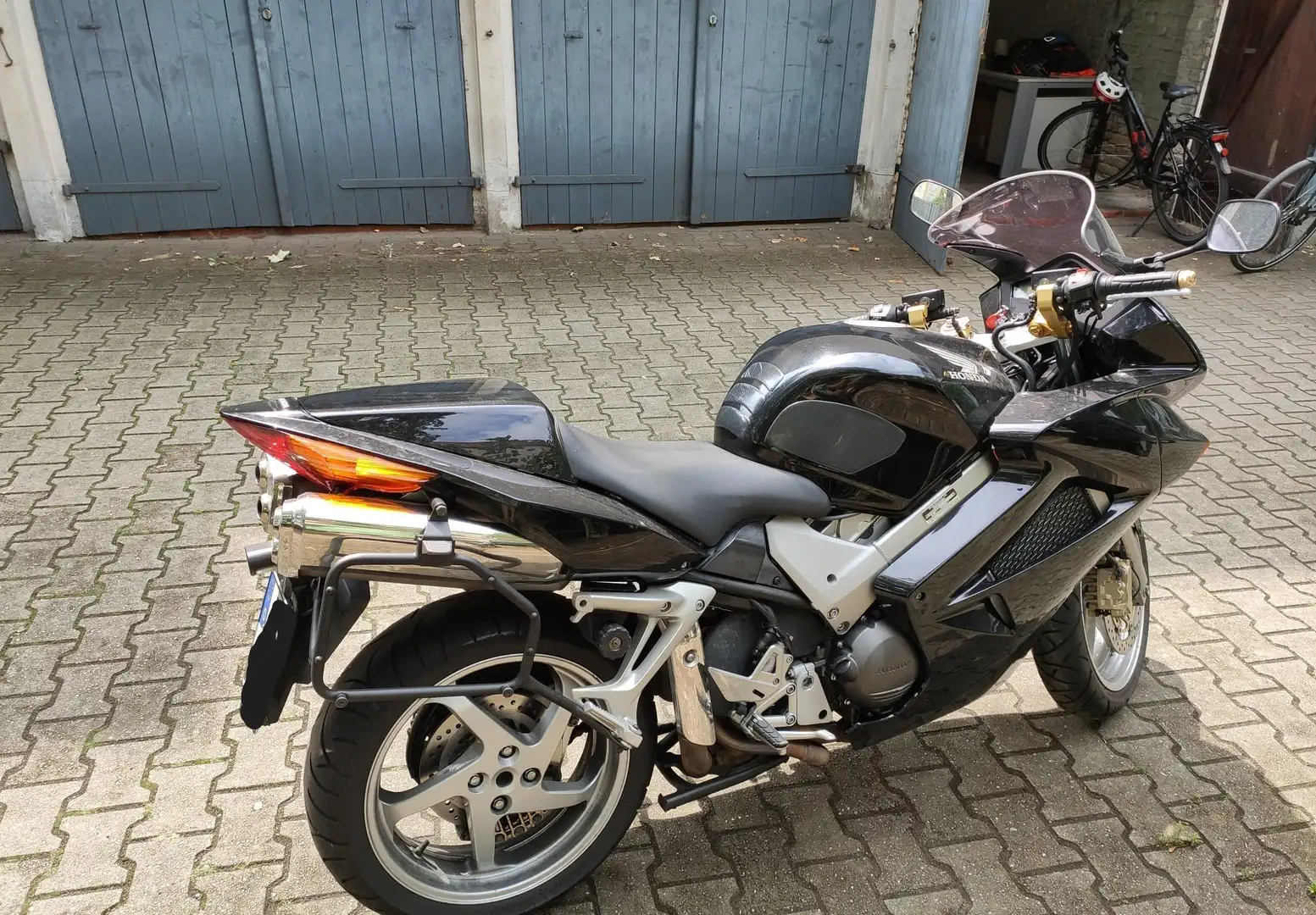 Honda VFR 800 V-TEC mit Koffersystem Schwarz - 2