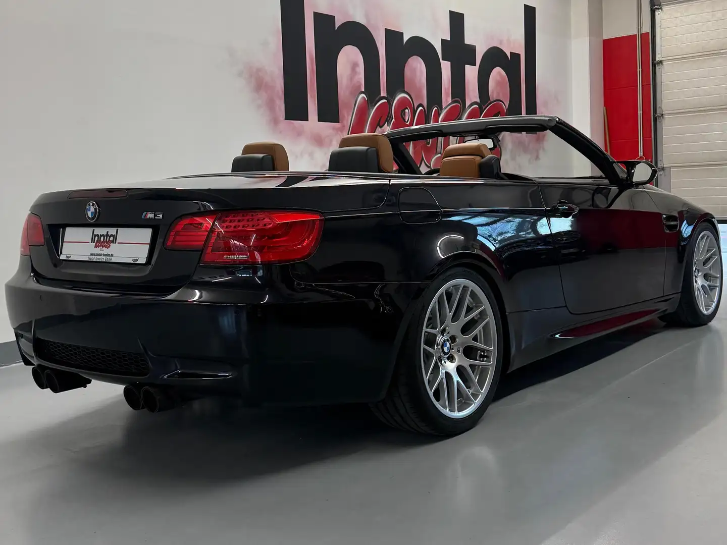 BMW M3 Unfallfrei/Individual/Akrapovic/M3CSL Felgen Schwarz - 2