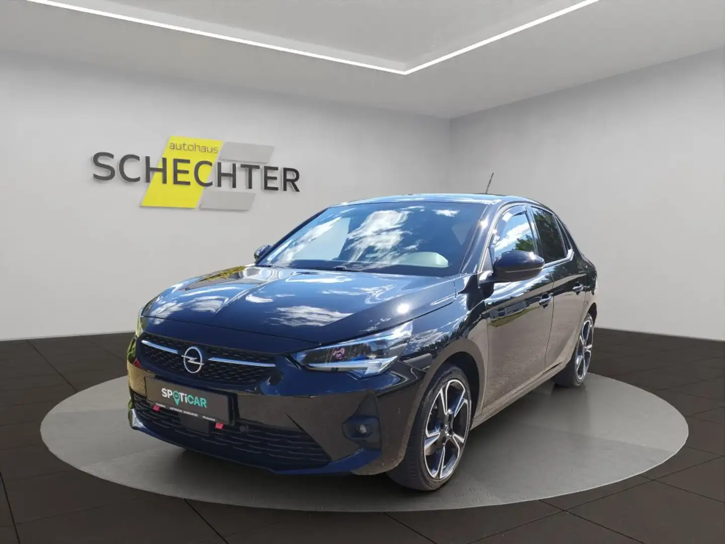 Opel Corsa 1.2 Direct Injection Turbo St/St Aut. GS Line Zwart - 1