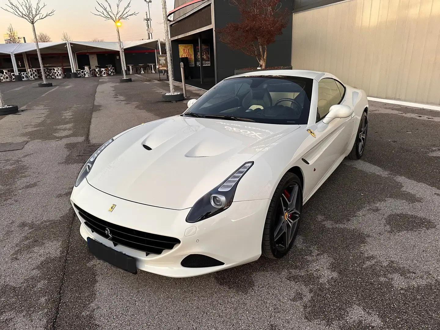 Ferrari California 3.9 T dct White - 1