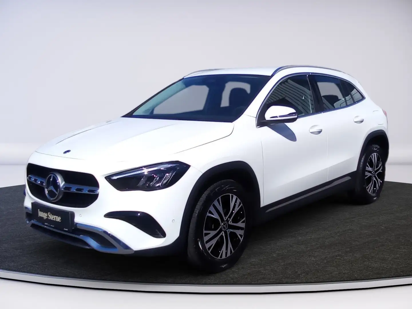 Mercedes-Benz GLA 180 Progressive Weiß - 2