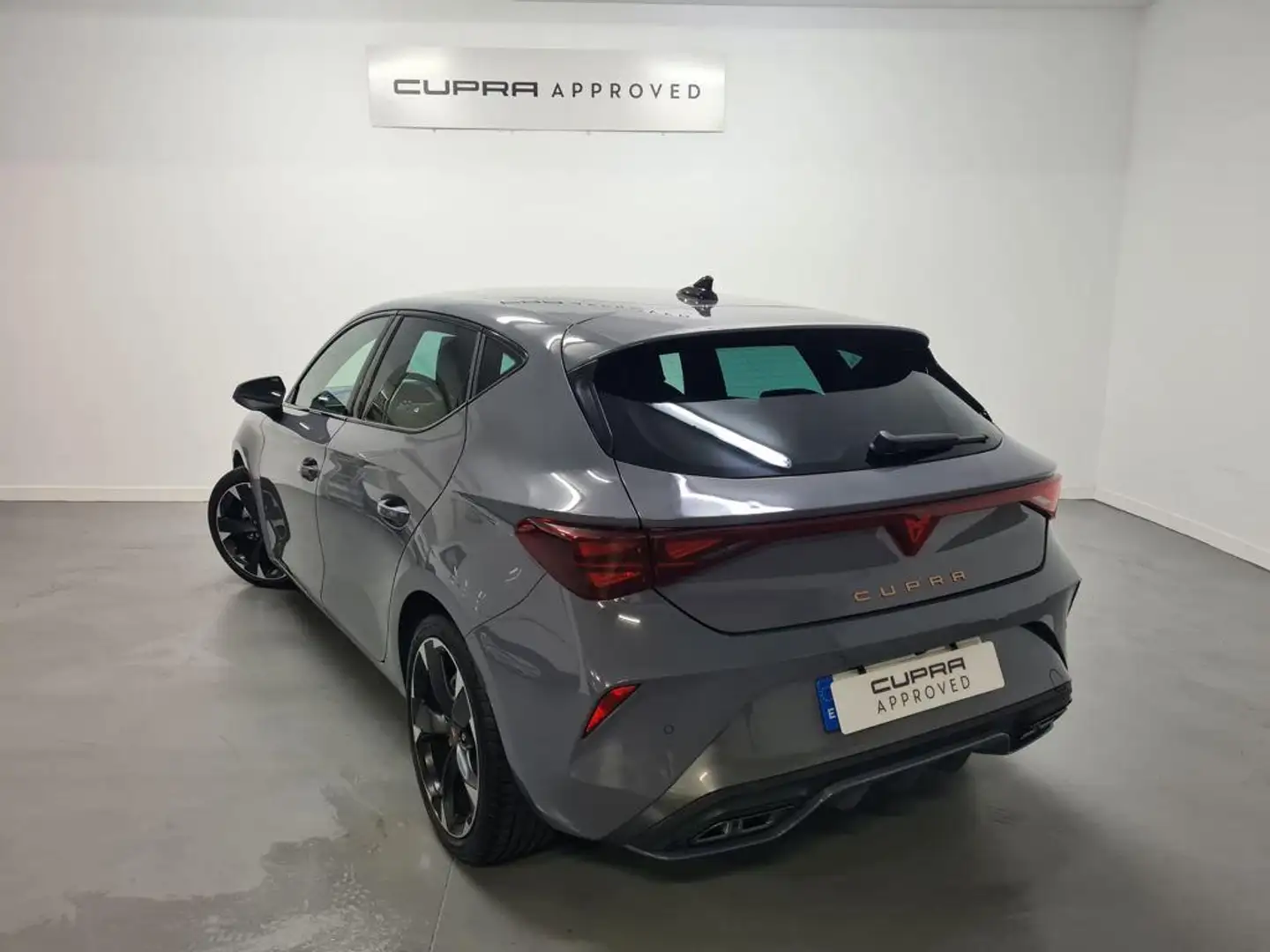 CUPRA Leon 1.5 TSI 110 Gris - 2