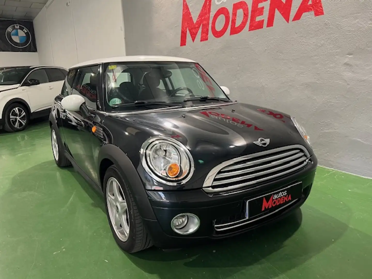 MINI Cooper Zwart - 1