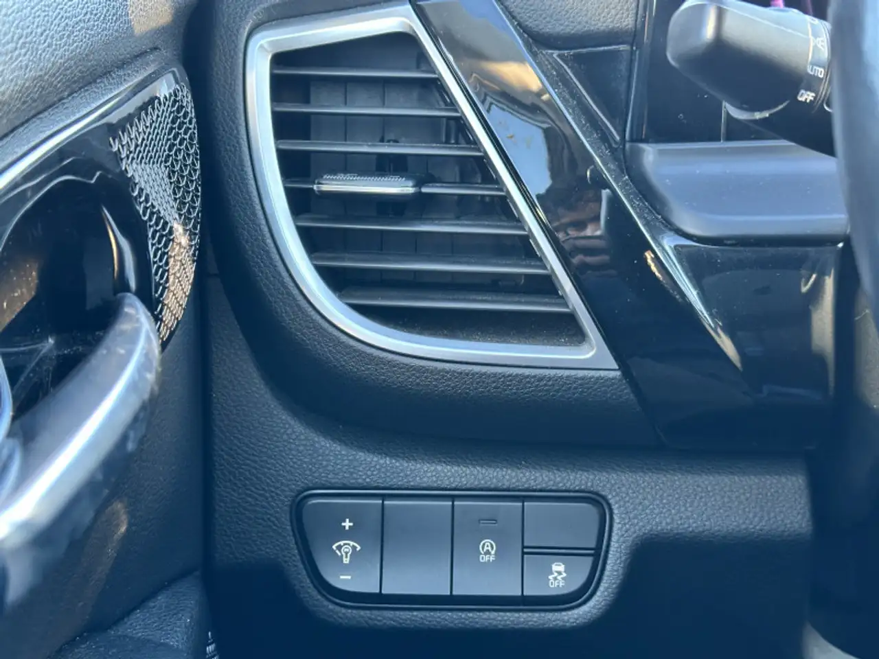 Kia Seltos снимка Kia Seltos