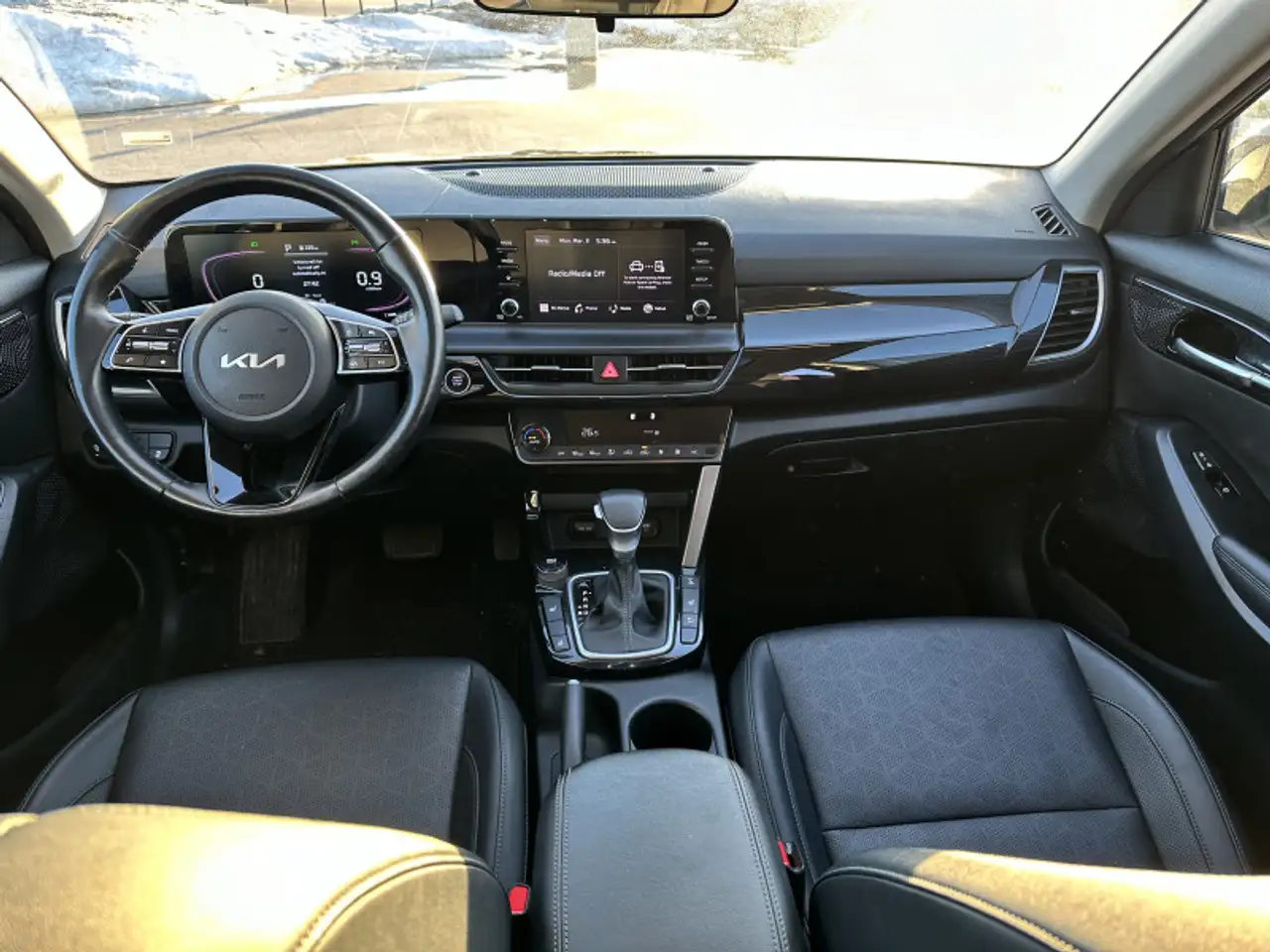 Kia Seltos снимка Kia Seltos