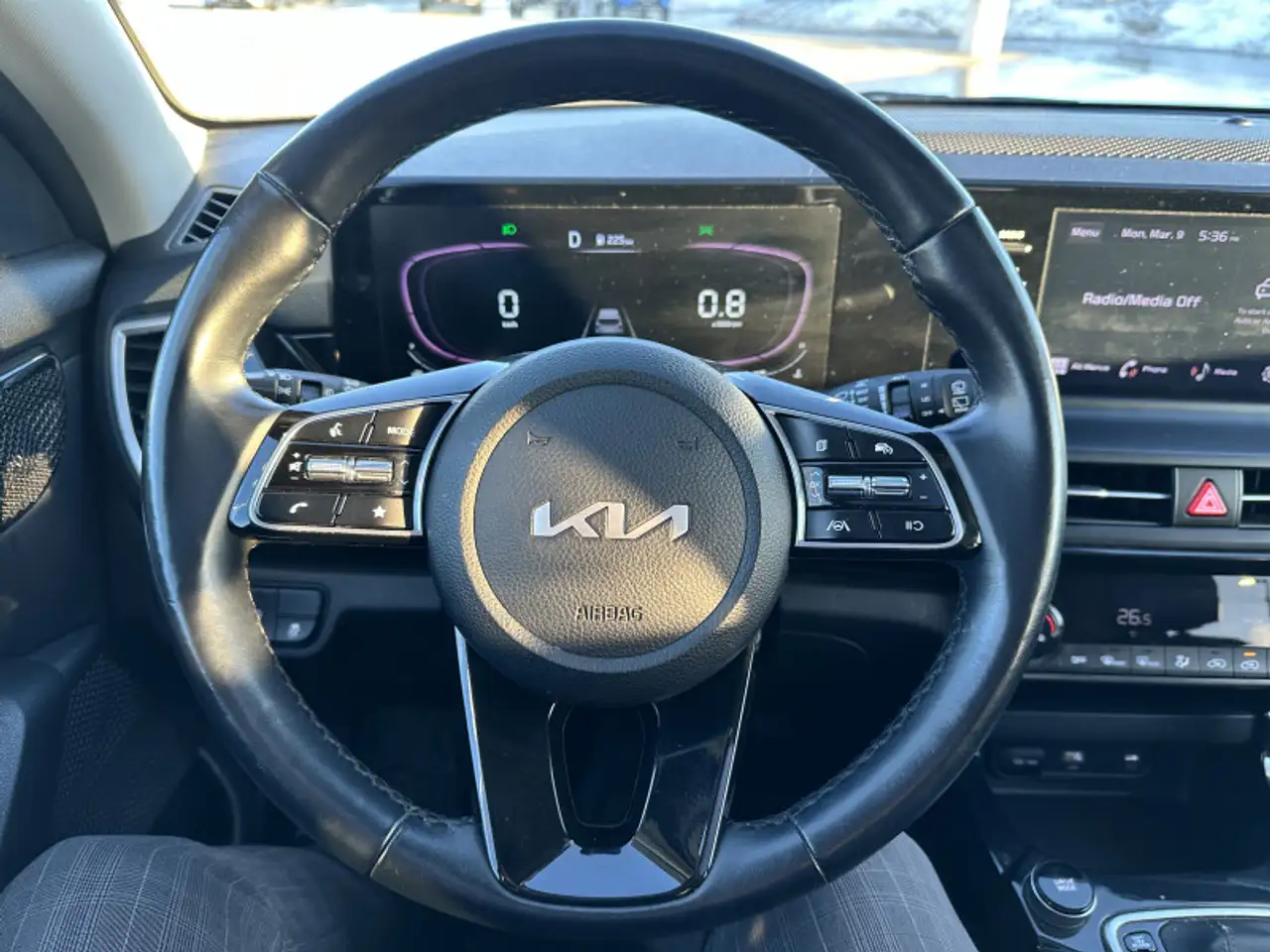 Kia Seltos снимка Kia Seltos