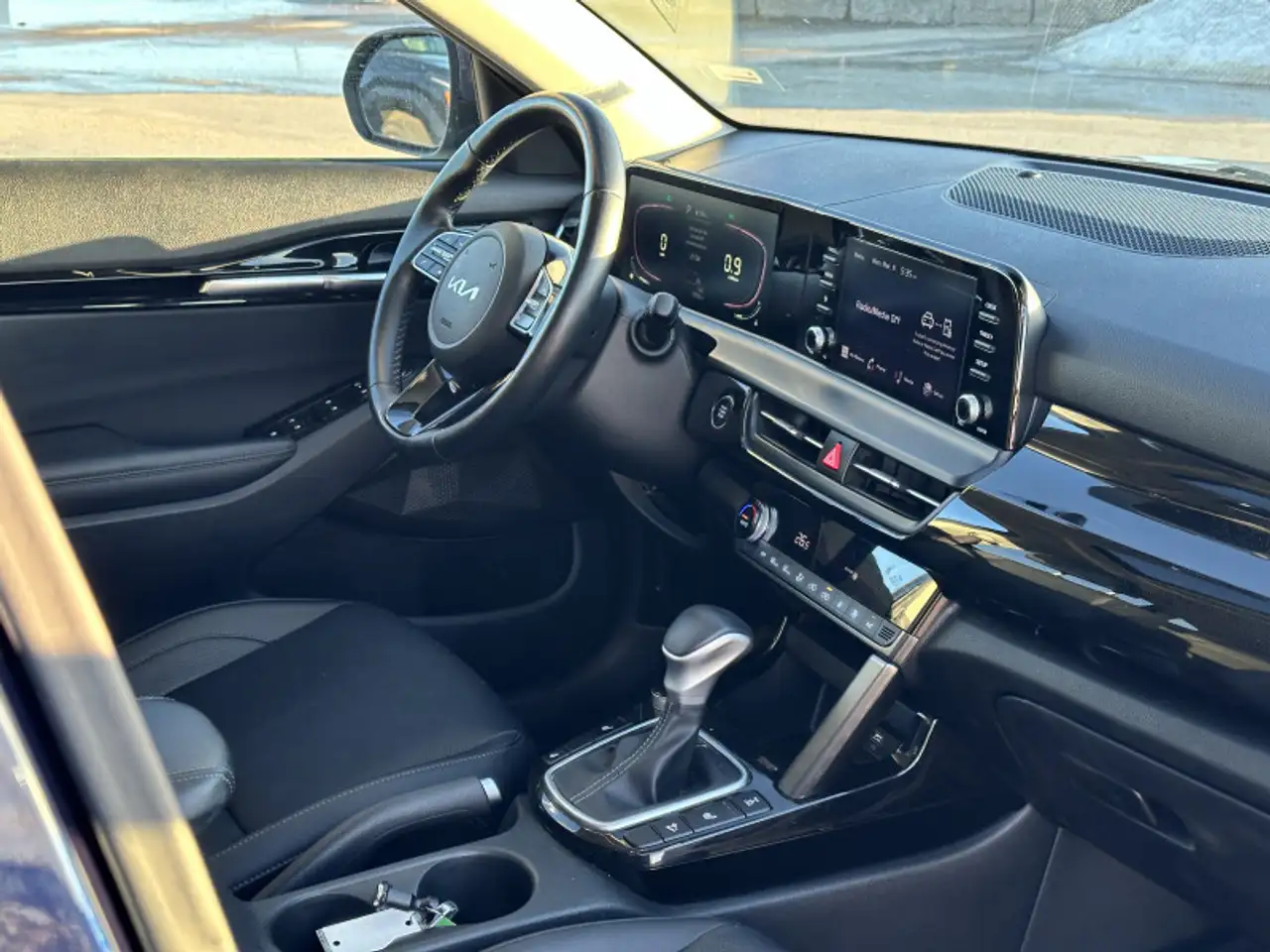 Kia Seltos снимка Kia Seltos