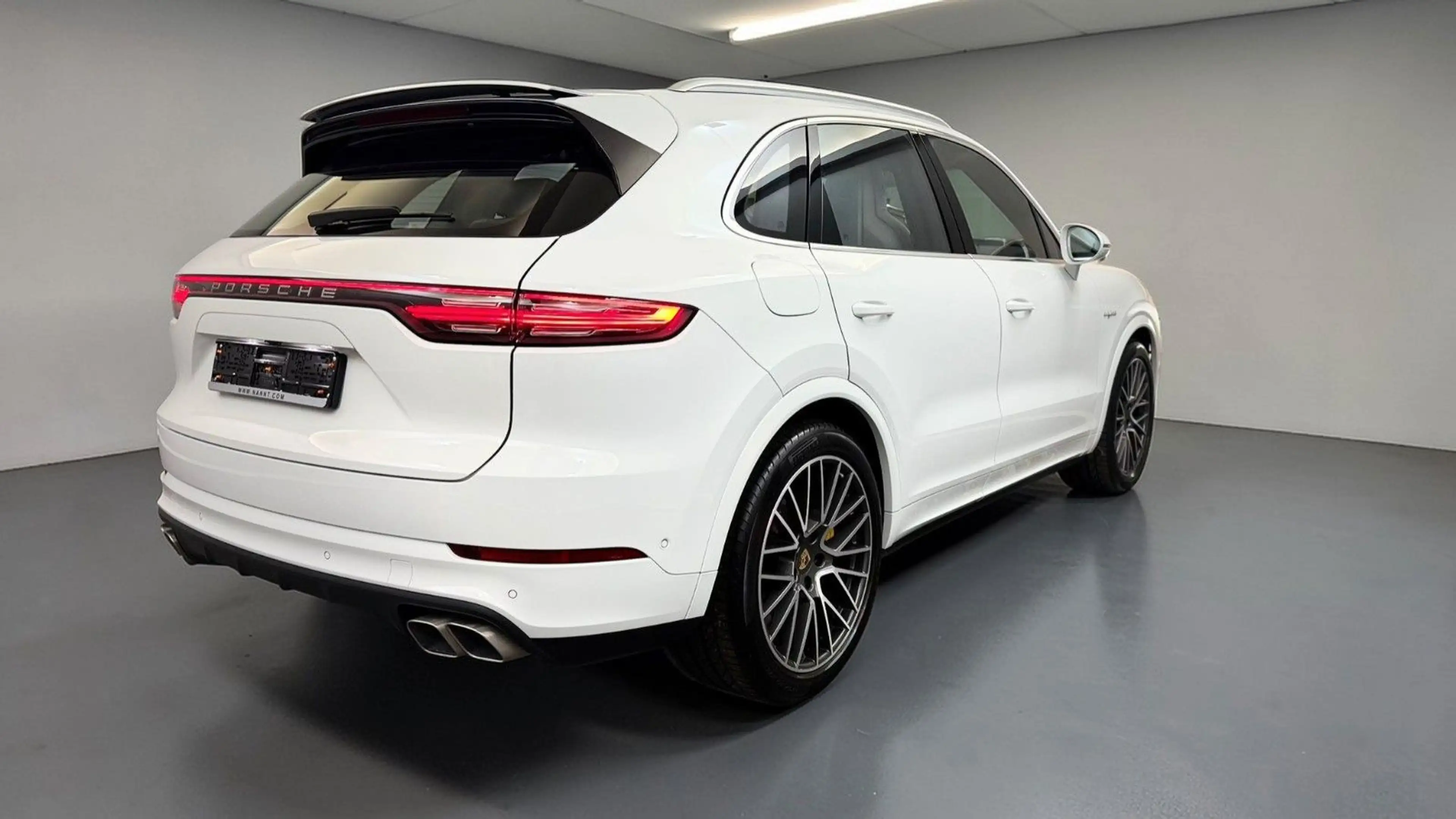 Porsche Cayenne Turbo S E-Hybrid*INNO*NACHTSICHT*SITZKLI — photo 7