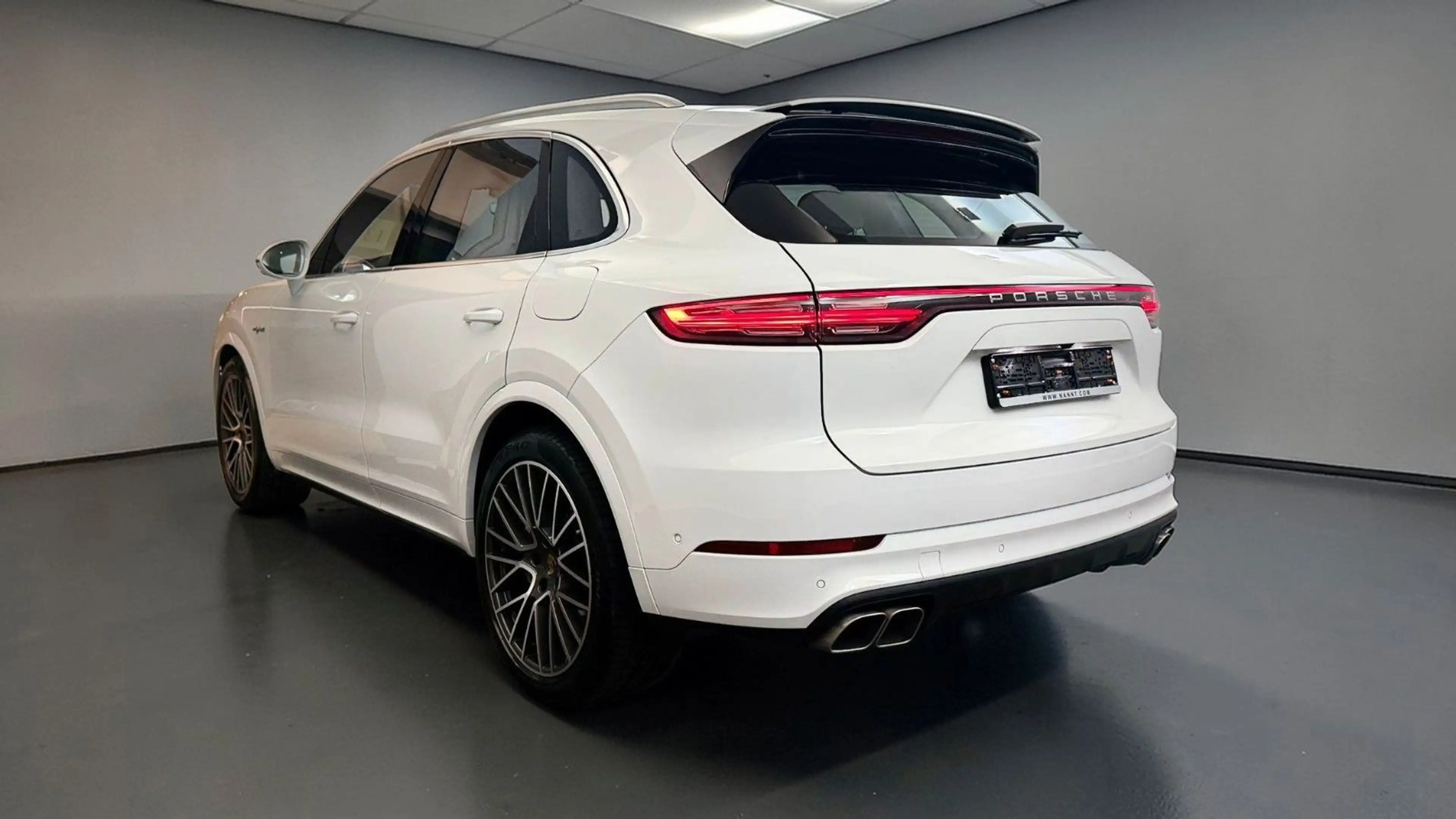 Porsche Cayenne Turbo S E-Hybrid*INNO*NACHTSICHT*SITZKLI — photo 5