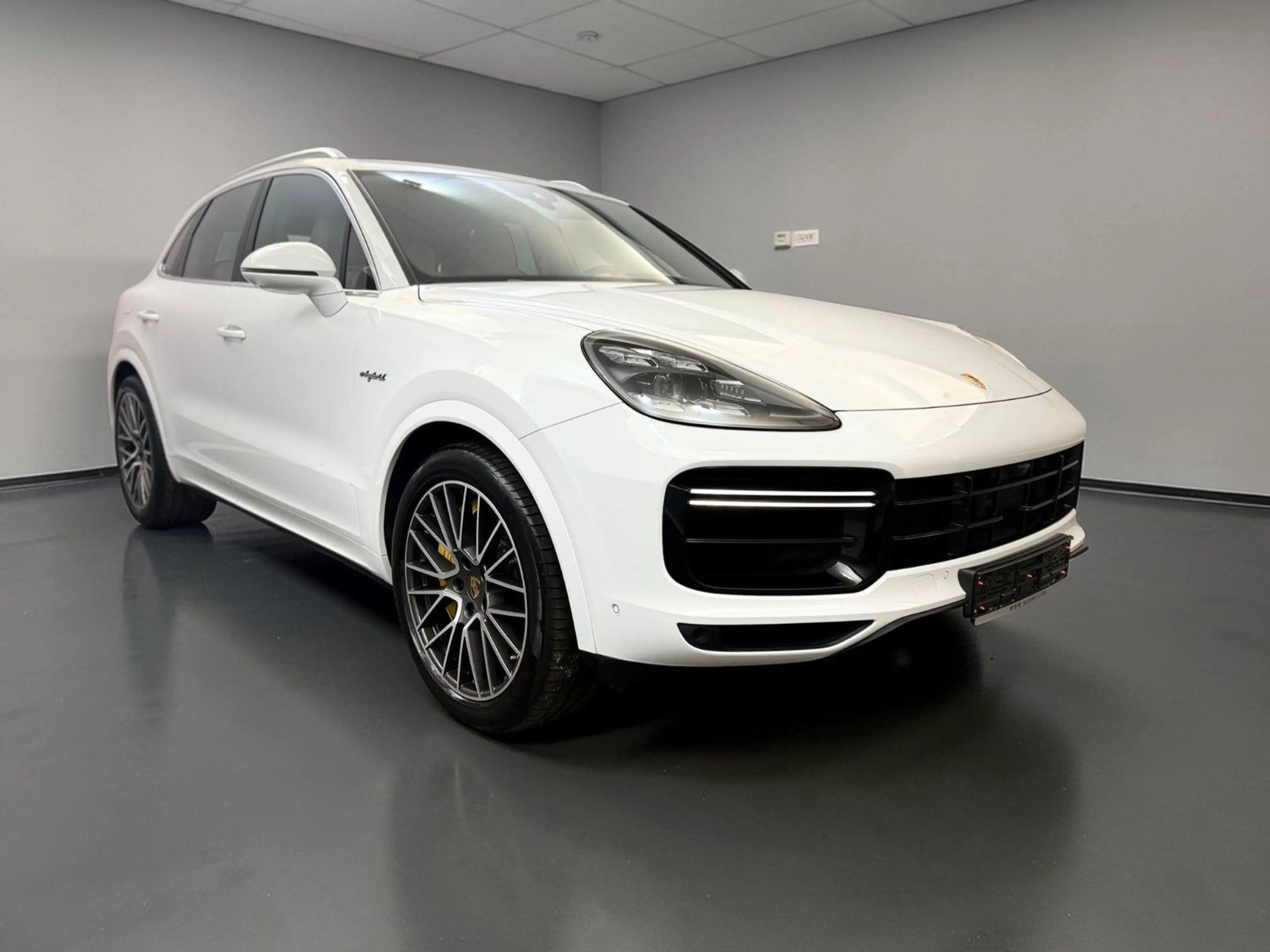 Porsche Cayenne Turbo S E-Hybrid*INNO*NACHTSICHT*SITZKLI — photo 3