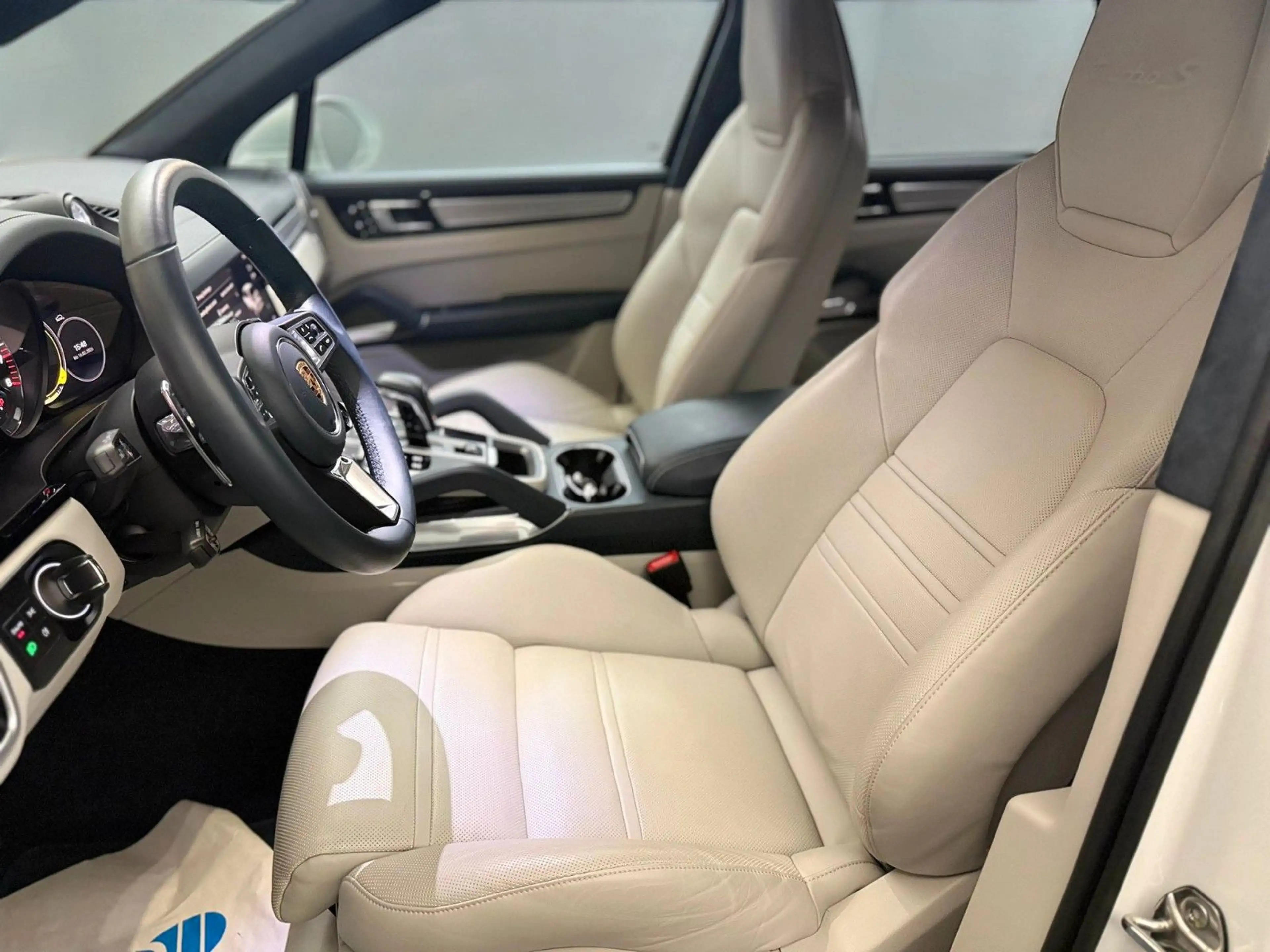 Porsche Cayenne Turbo S E-Hybrid*INNO*NACHTSICHT*SITZKLI — photo 13