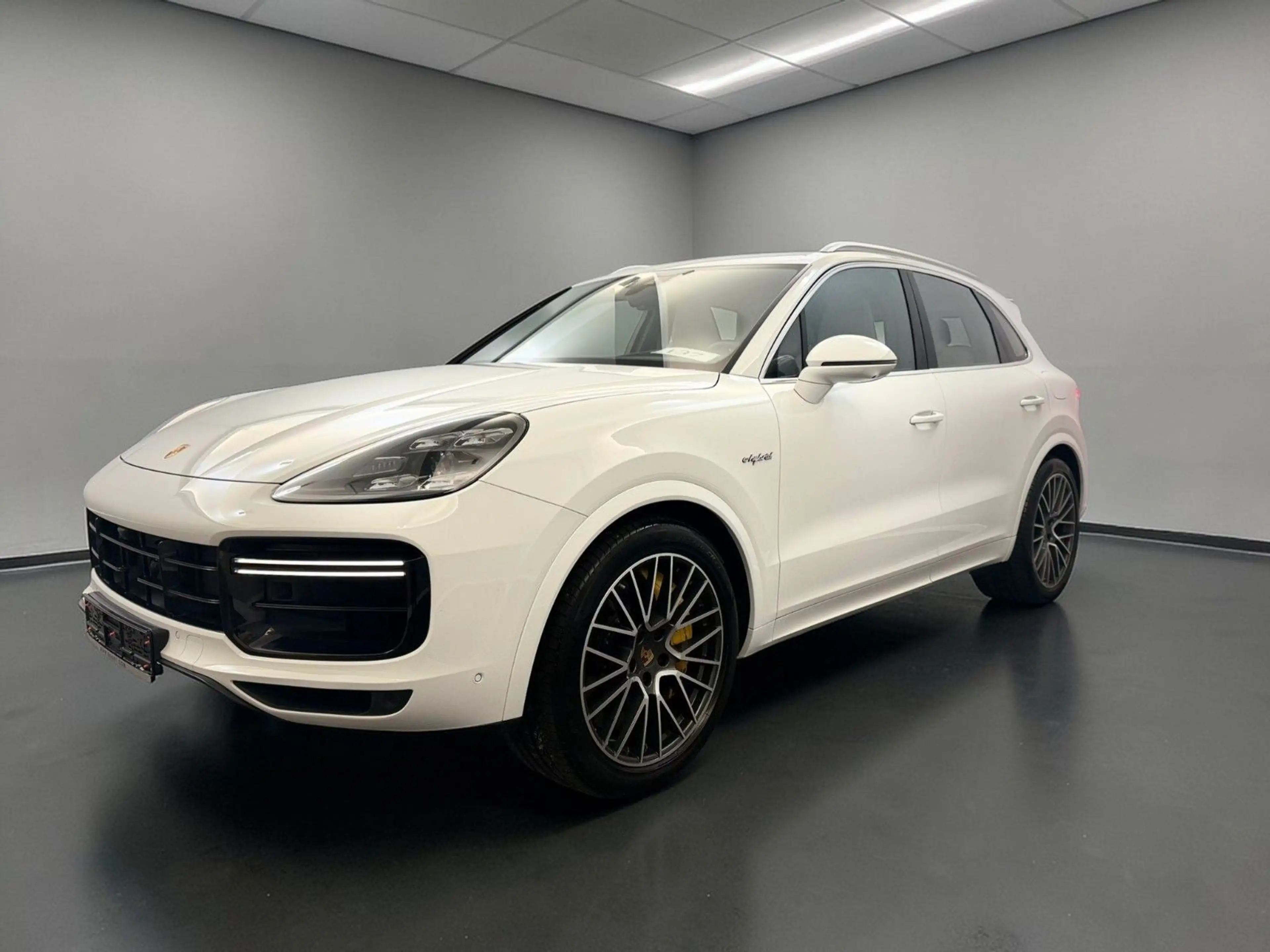 Porsche Cayenne Turbo S E-Hybrid*INNO*NACHTSICHT*SITZKLI
