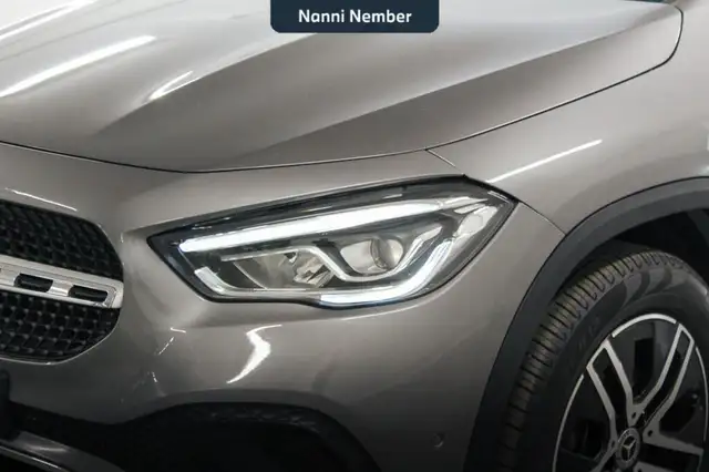 Mercedes-Benz Gla view 5