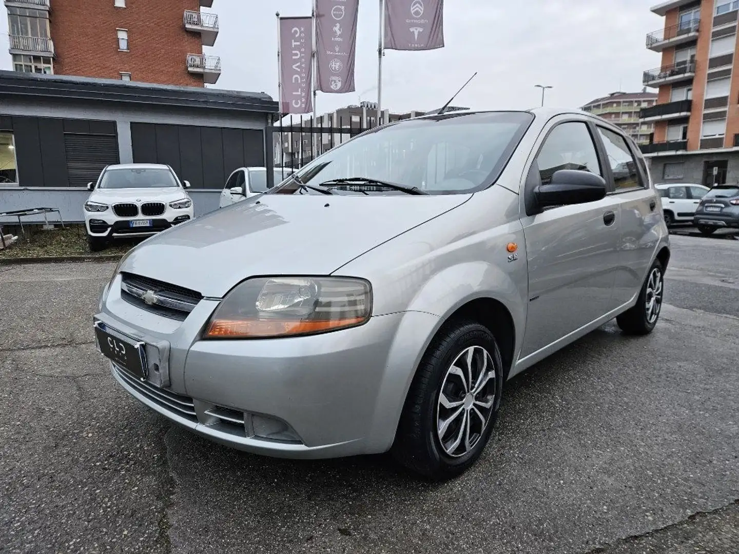 Chevrolet Kalos 1.2 5 porte SE Dual Power GPL Gri - 2