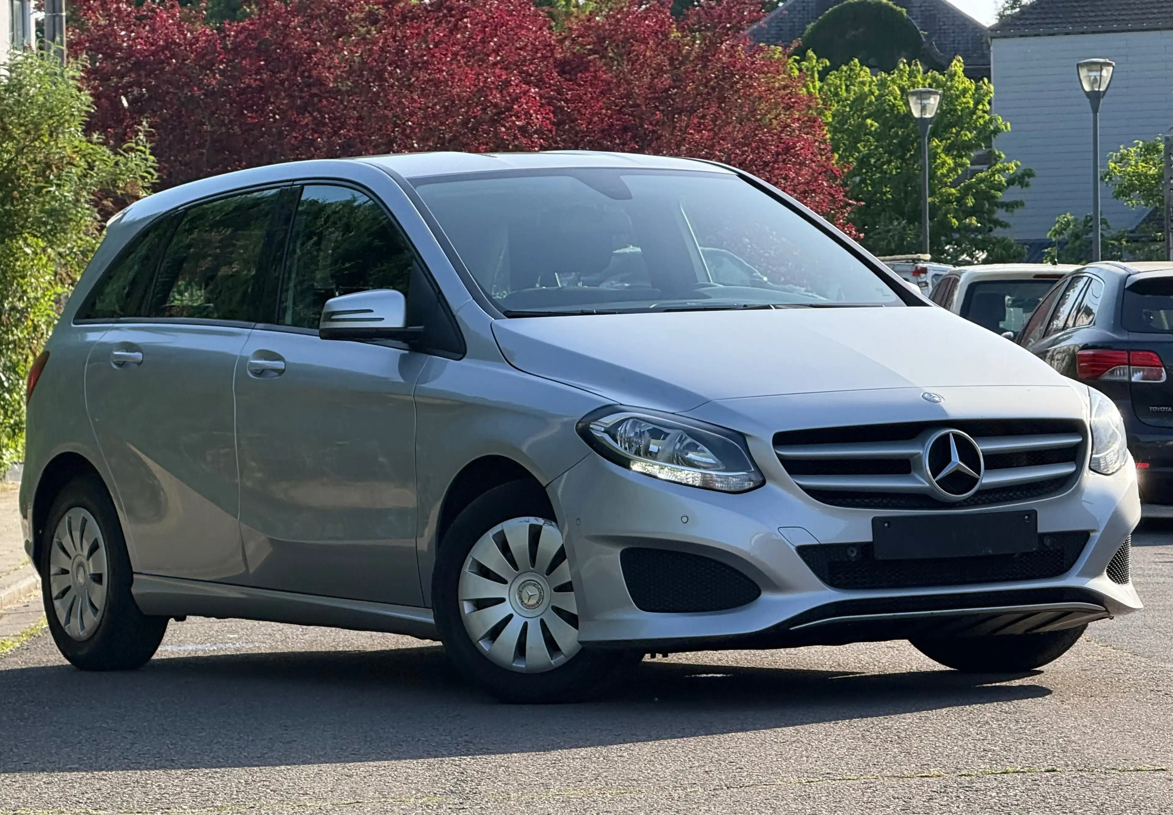Mercedes-Benz B 160 AIRCO // NAVI // EURO6B // ETATNEUF — photo 2
