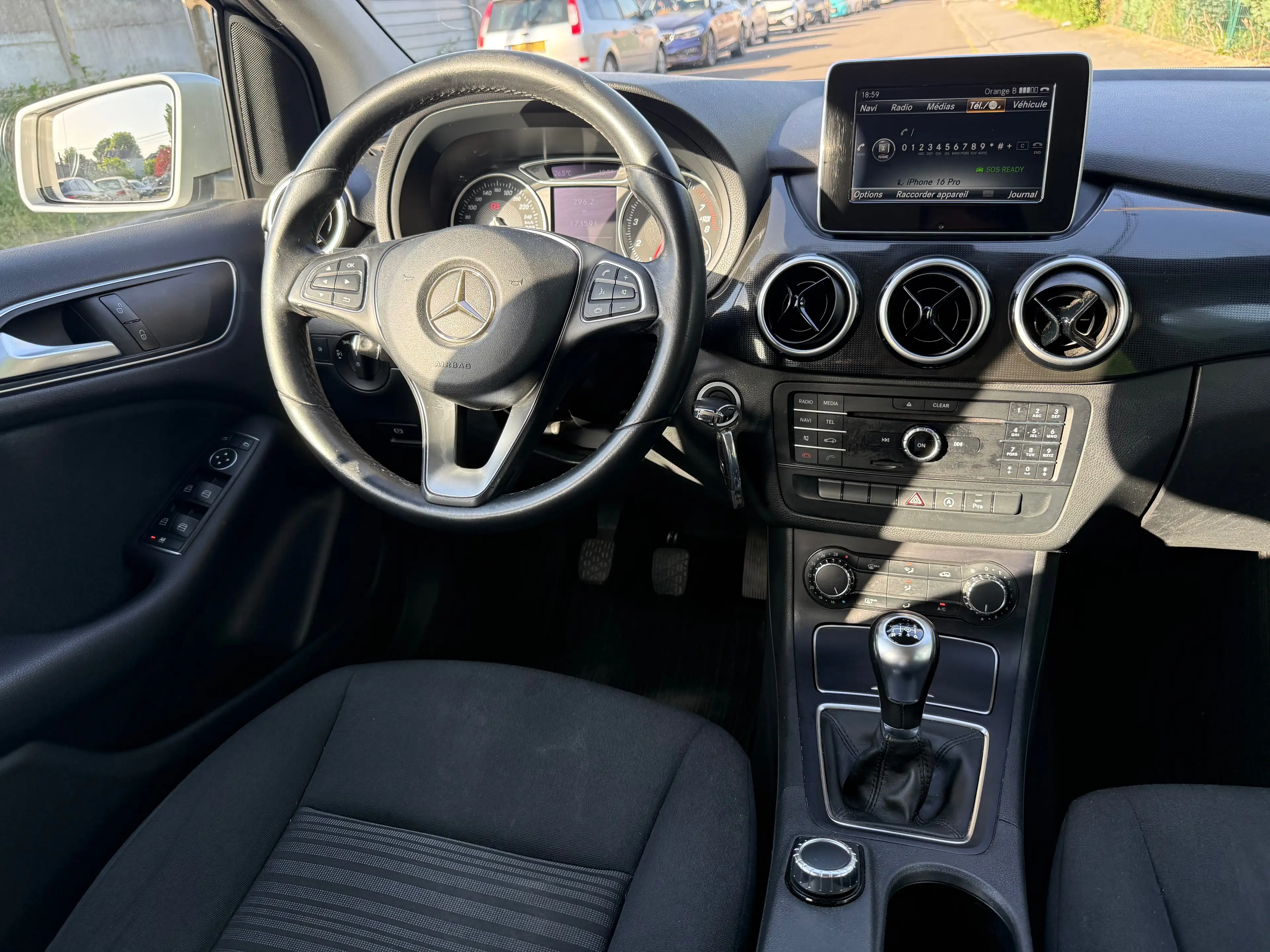 Mercedes-Benz B 160 AIRCO // NAVI // EURO6B // ETATNEUF — photo 9