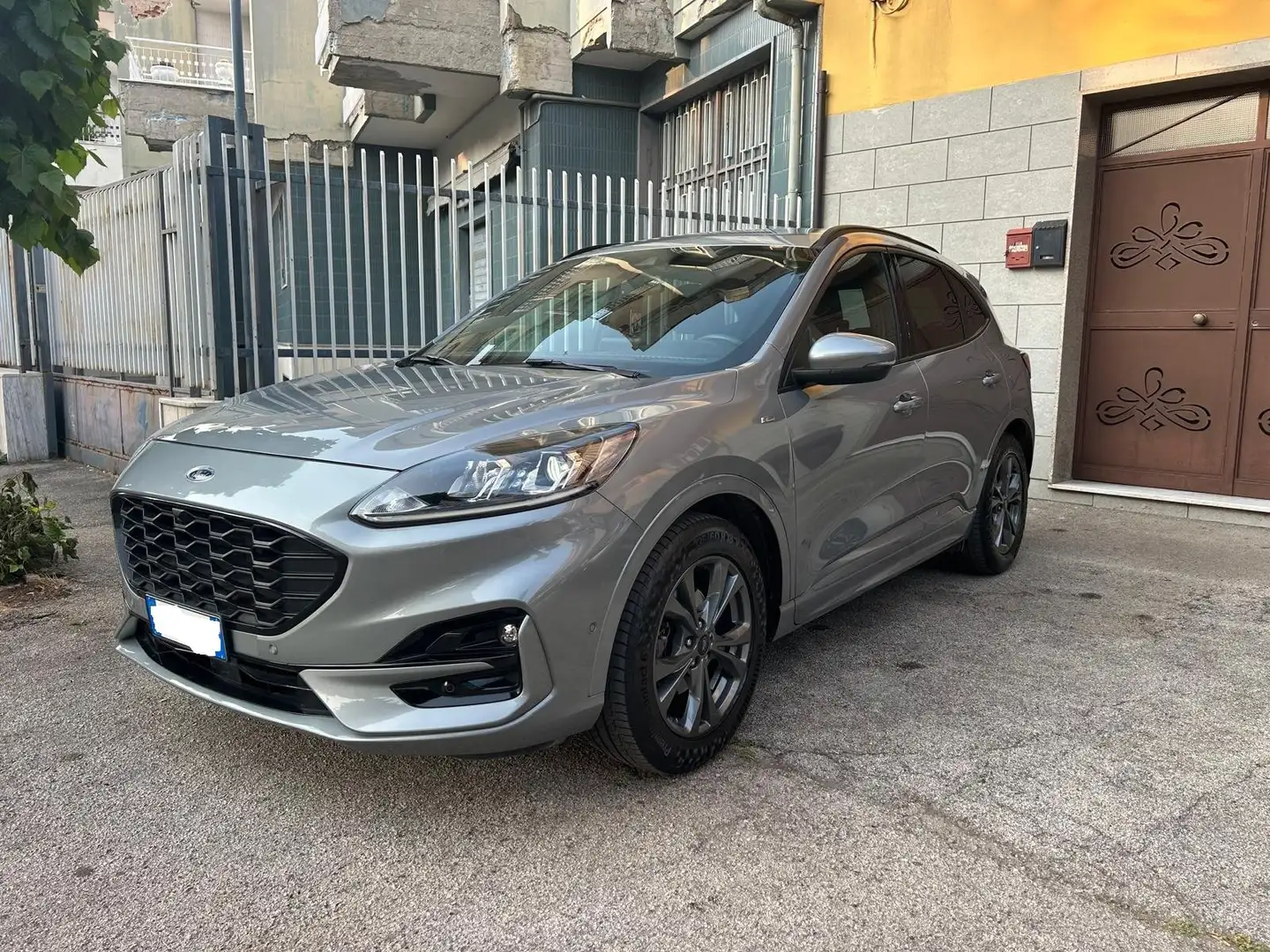 Ford Kuga Kuga 1.5 ecoblue ST-Line 2wd 120cv Grigio - 2