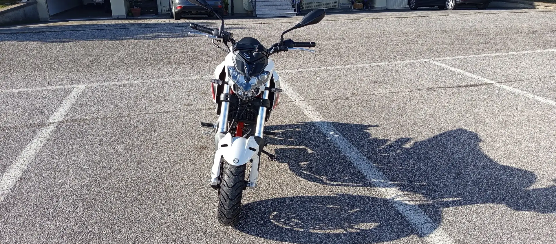 Benelli TNT 125 tnt naked 125 Bílá - 2
