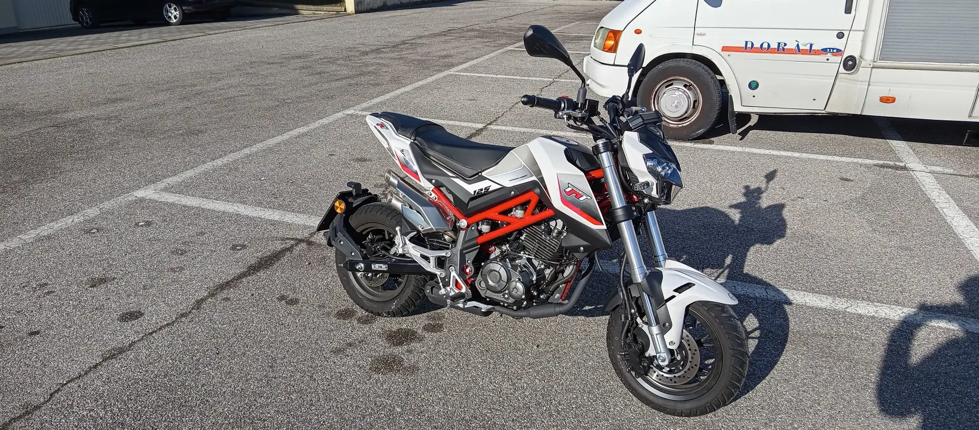 Benelli TNT 125 tnt naked 125 White - 1
