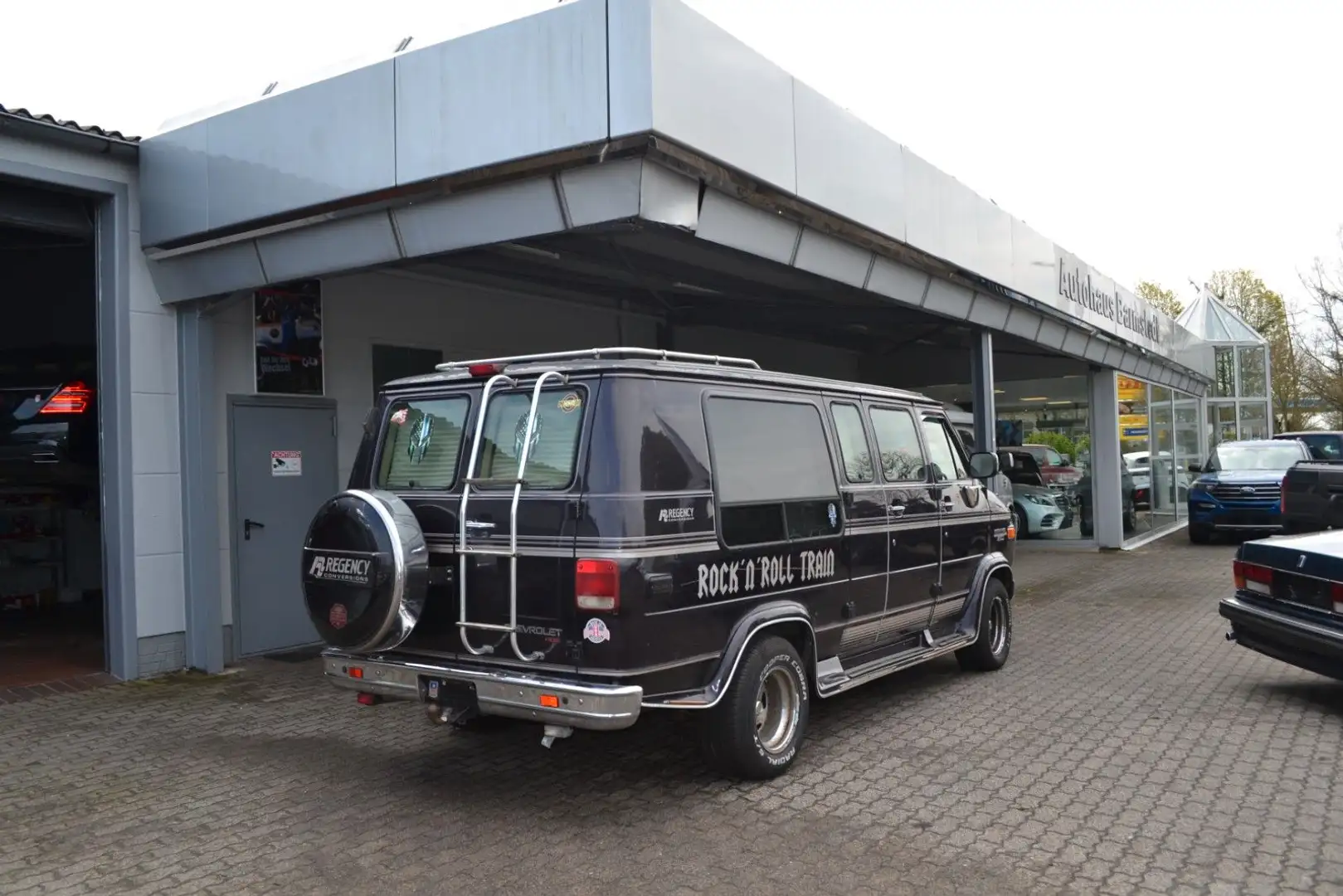 Chevrolet Chevy Van G20 low top  5,7 V8 - 1