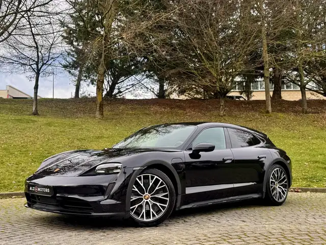 Porsche Taycan 4 Cross Turismo