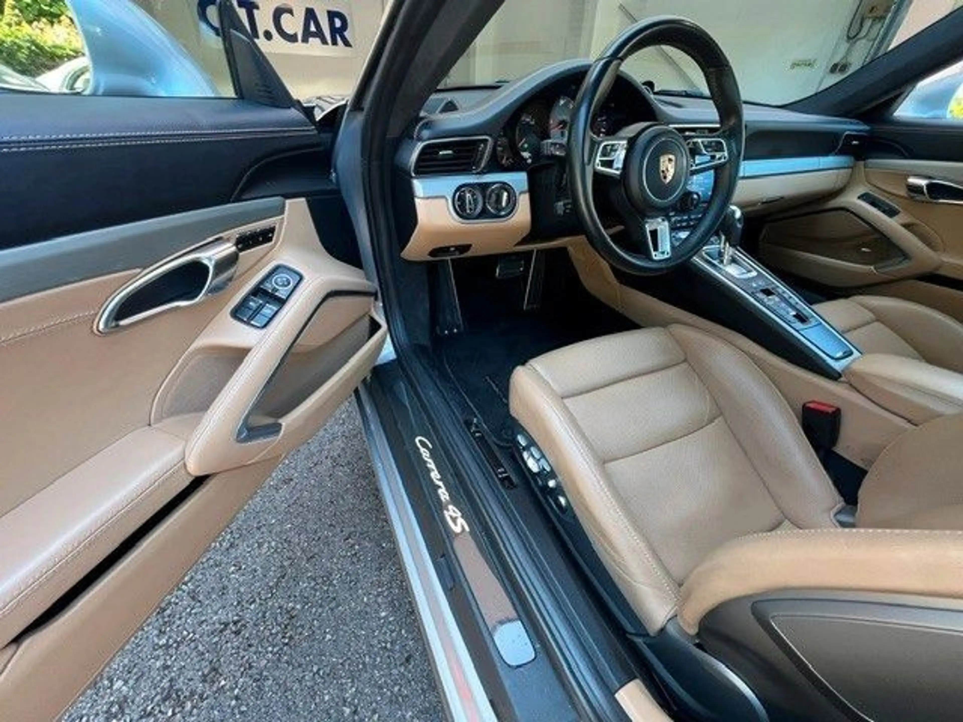 Porsche 991 911 Carrera 4 S - panorama - VOLL — photo 12