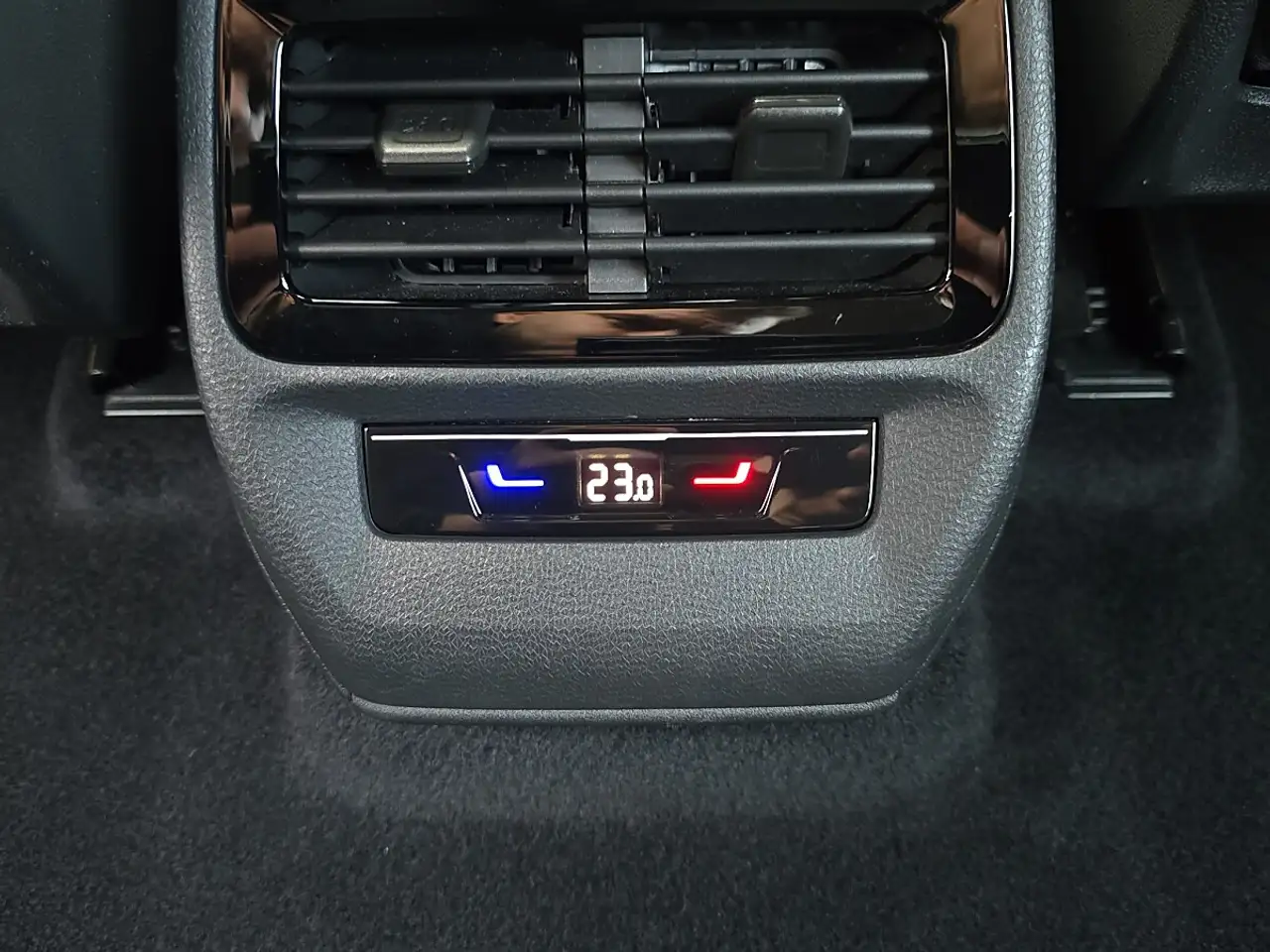 Volkswagen ID.5 Pro Perf.*ACC*LED*Virt.C*GARANTIE* 17