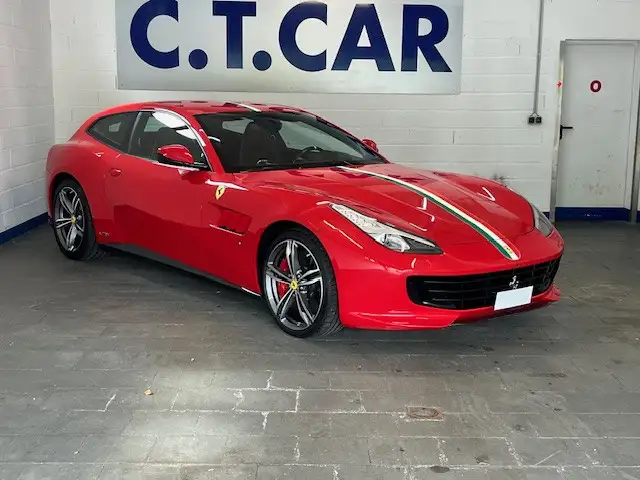 Ferrari GTC4 Lusso Tailor Made 70 Anni Collection