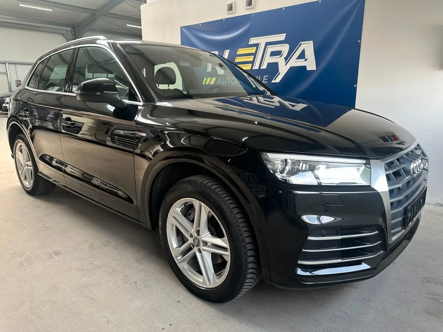 Audi Q5 40 TDI quattro sport*S-LINE*PANO*KEYLESS* Schwarz - 2