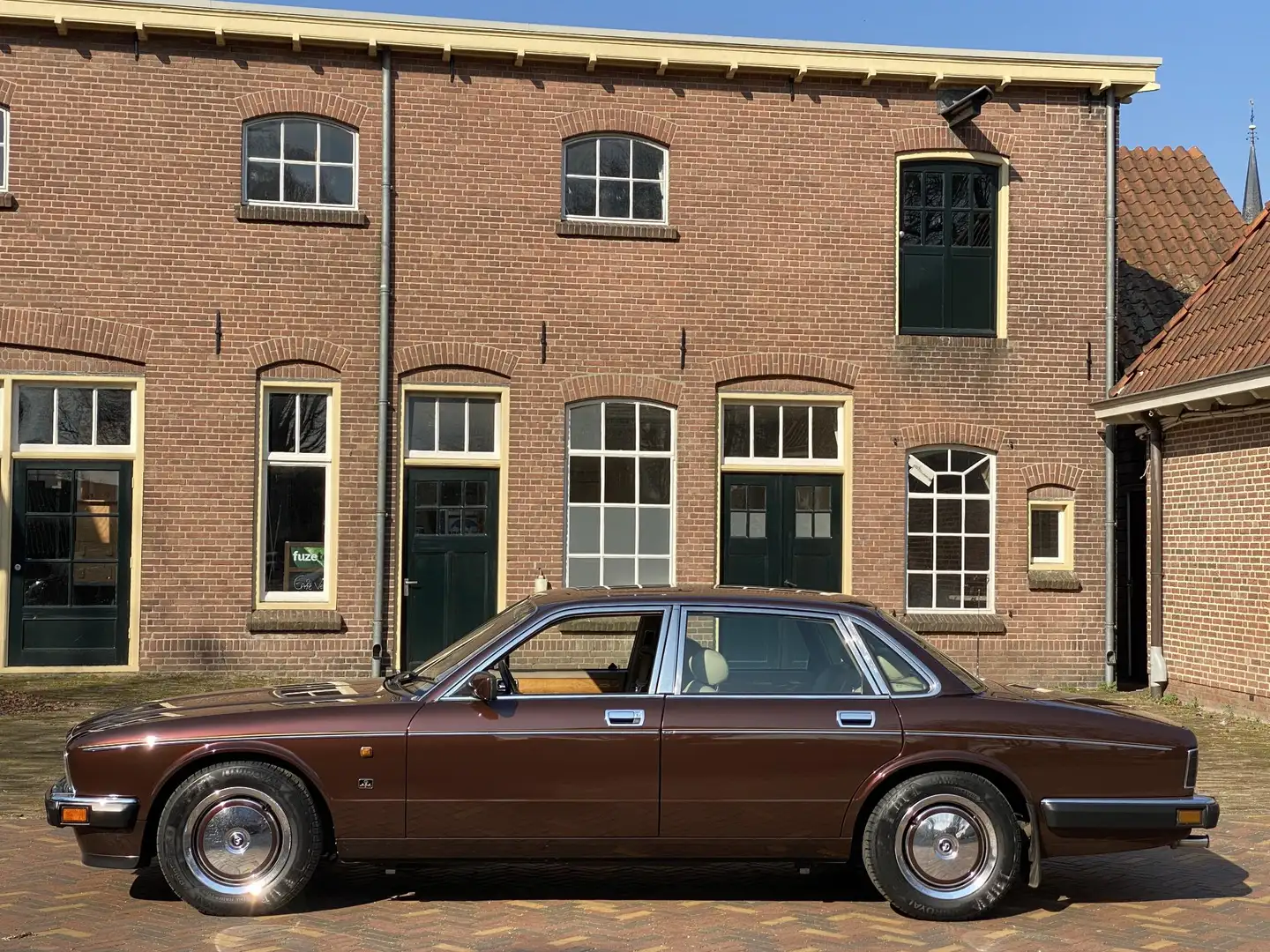 Jaguar XJ40 Daimler 4.0 INSIGNIA UITVOERING, UNIEK! Braun - 2