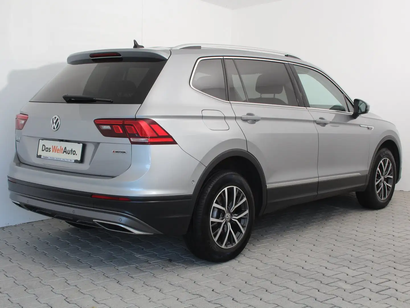 Volkswagen Tiguan Allspace Comfortline 4Motion Silber - 2