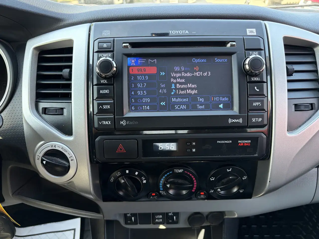 Toyota Tacoma снимка Toyota Tacoma