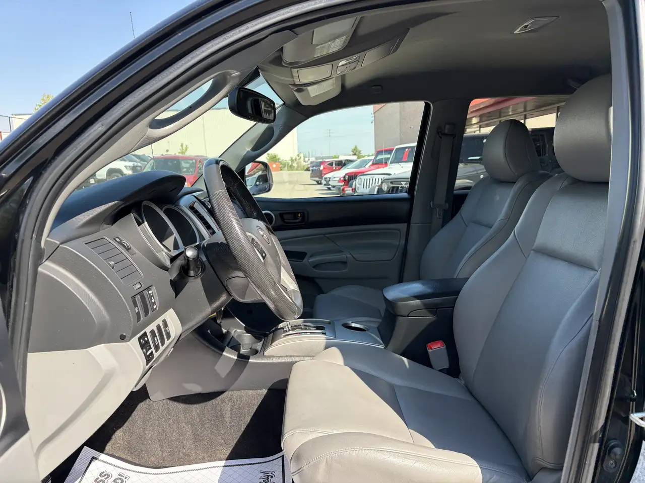 Toyota Tacoma снимка Toyota Tacoma