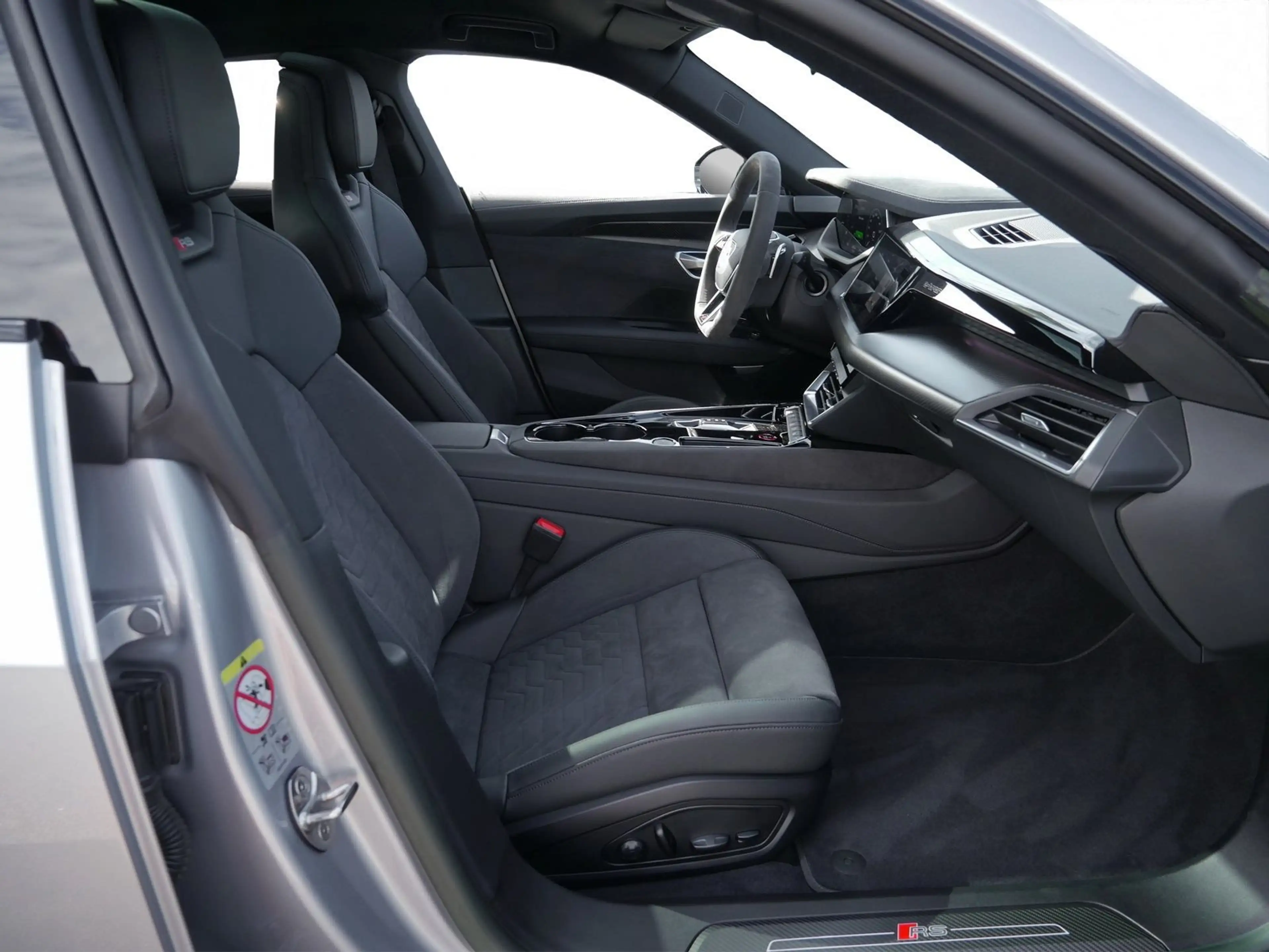 Audi RS e-tron GT quattro 440 kW 464km/WLTP*Air*Pano* — photo 4