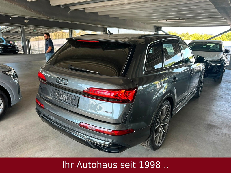 Audi Q7 55 TFSI qu. 7-SITZE S-Line competition plus — photo 6