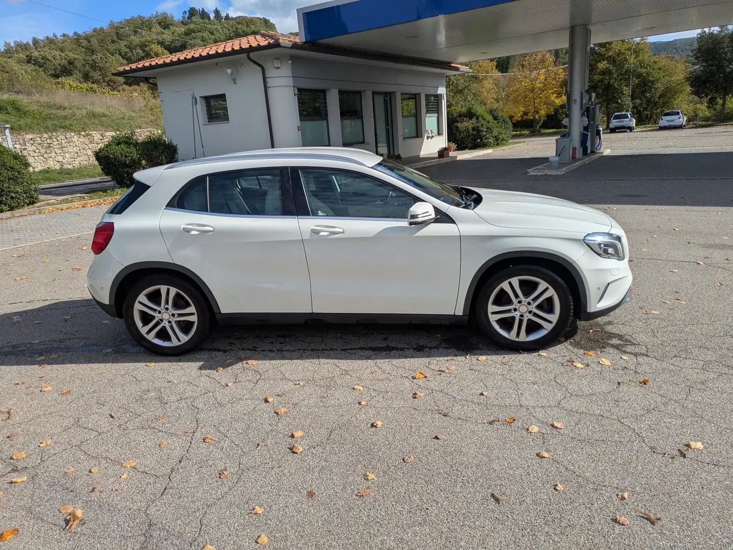 Mercedes-Benz GLA 200 d Business - 2