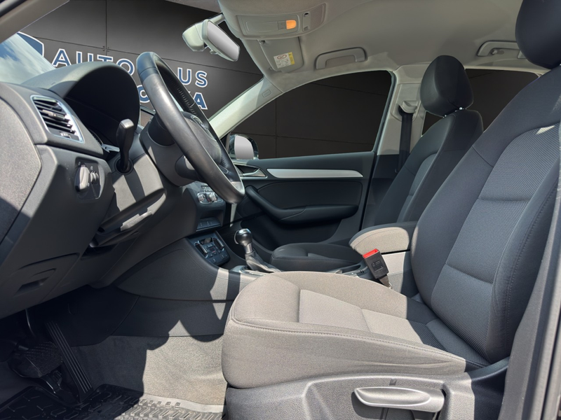 Audi Q3 2.0 TDI Quattro Basis NAVI*AHK*SHZ Klima Xenon — photo 11