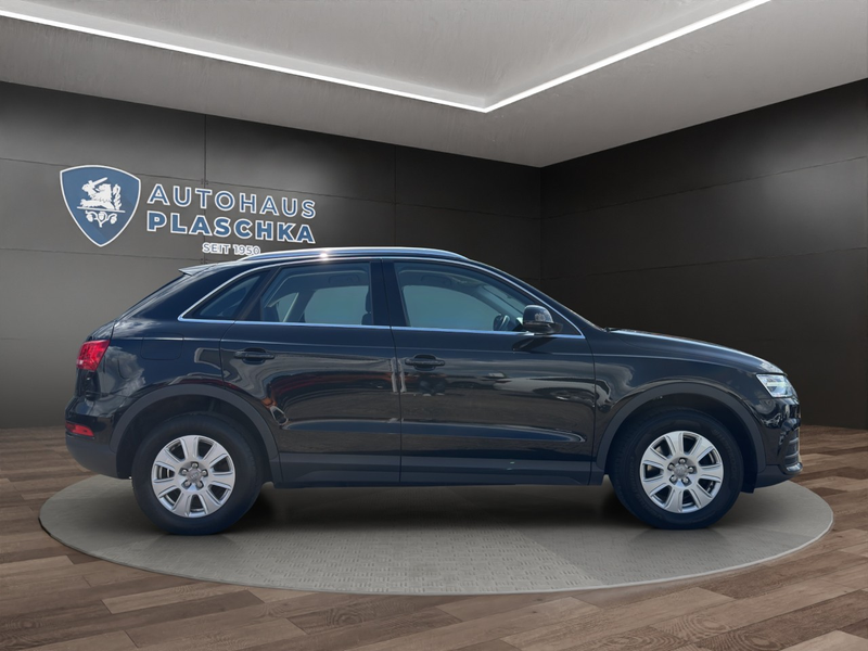 Audi Q3 2.0 TDI Quattro Basis NAVI*AHK*SHZ Klima Xenon — photo 4