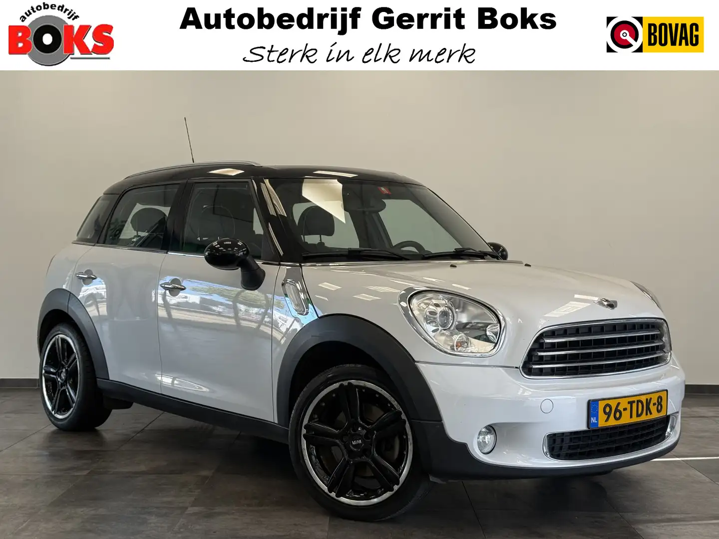 MINI Cooper Countryman Mini 1.6 Chili 17'lmv Airco CruiseControl Two-Tone White - 1