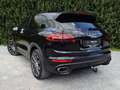 Porsche Cayenne 3.0D 1HAND *PANO*18-WAY SEATS*21INCH*TOWBAR Noir - thumbnail 2