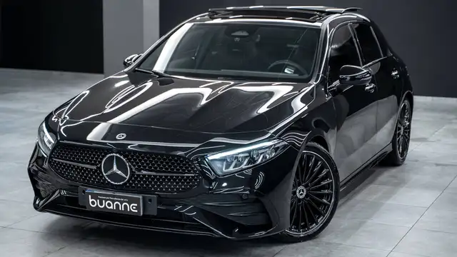 Mercedes-Benz A 180 D AMG LINE PREMIUM AUTO TETTO APRIBILE PACK LUCI UFF.ITALIANA