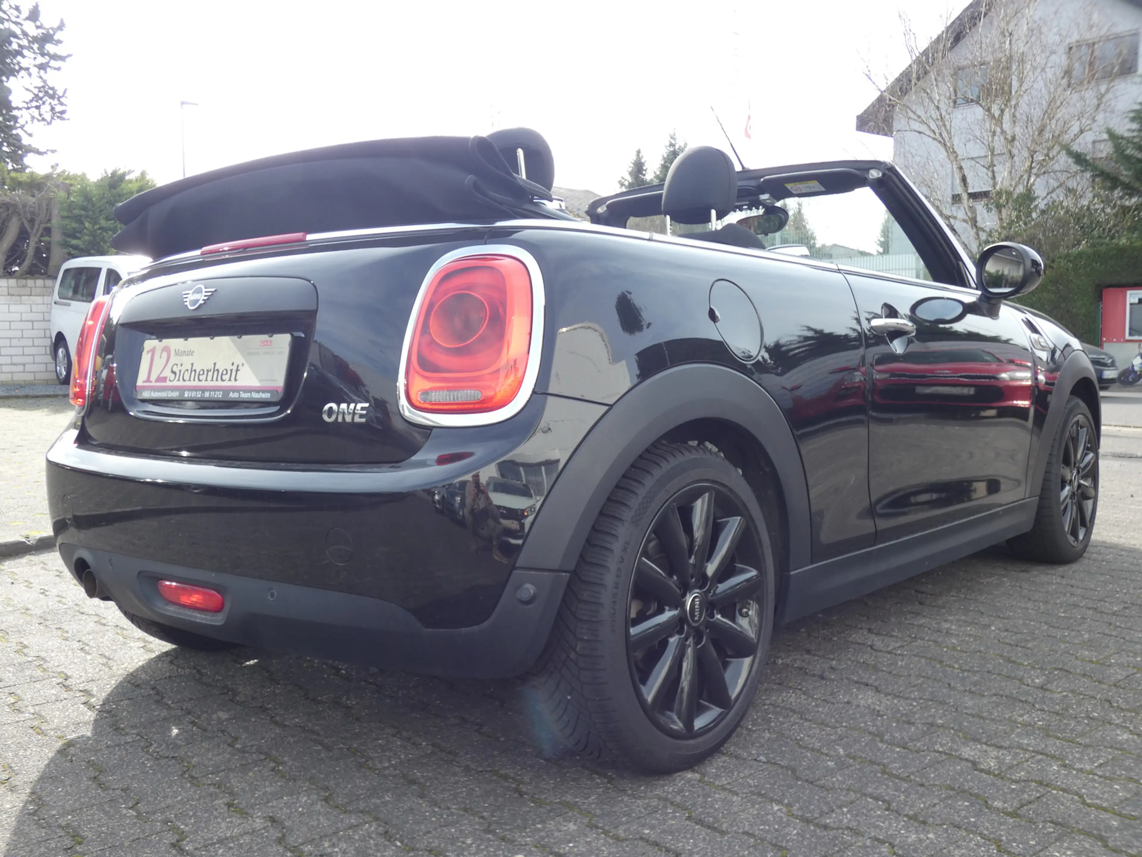 MINI One Cabrio *KLIMA*ALU*PDC*NAVI* — photo 7