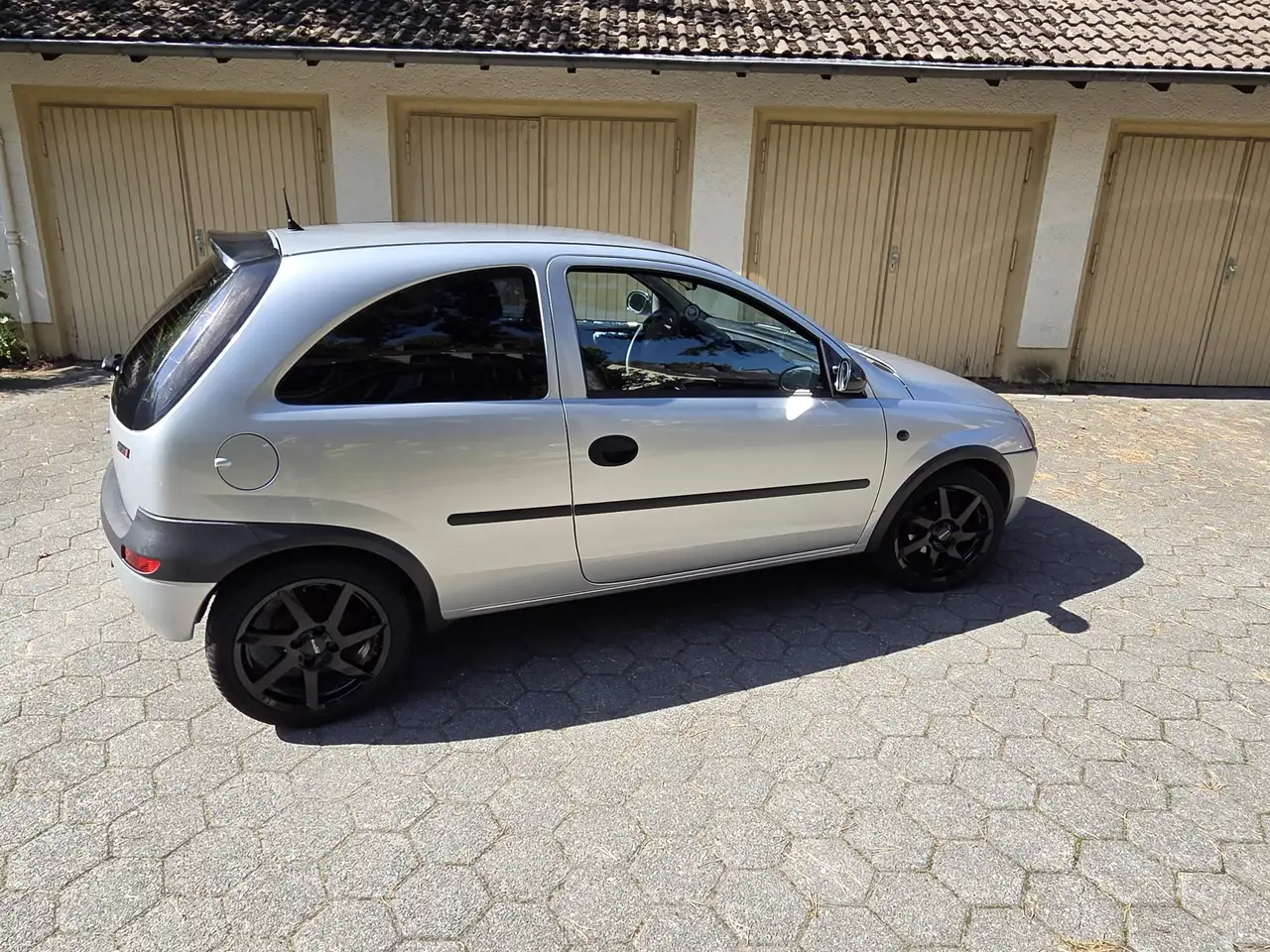 Opel Corsa 1.2 16V GSI Optik MIT TÜV 2/28, foto 5