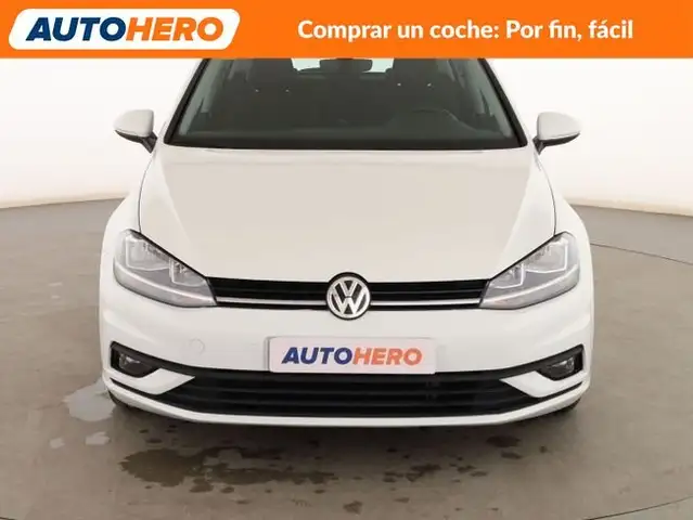Volkswagen Golf view 9