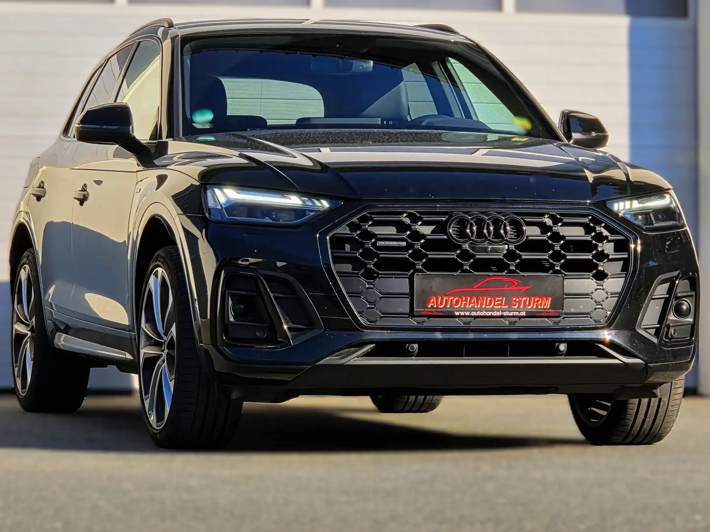 Audi Q5 40TDI quattro Edition One 3xS-line S-tr *Optikpaket*Matrix*B&O* Schwarz - 1