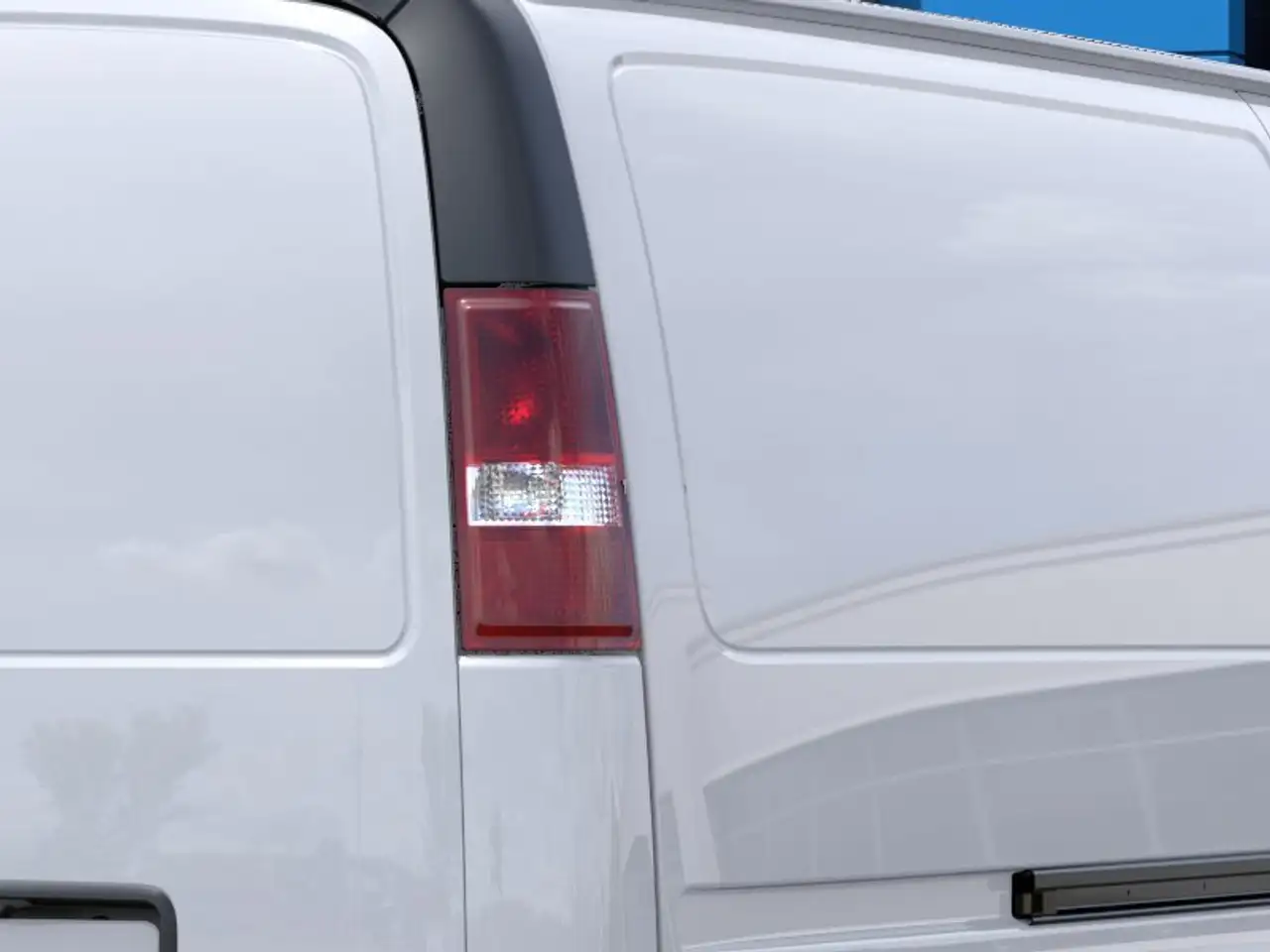 GMC Savana снимка GMC Savana