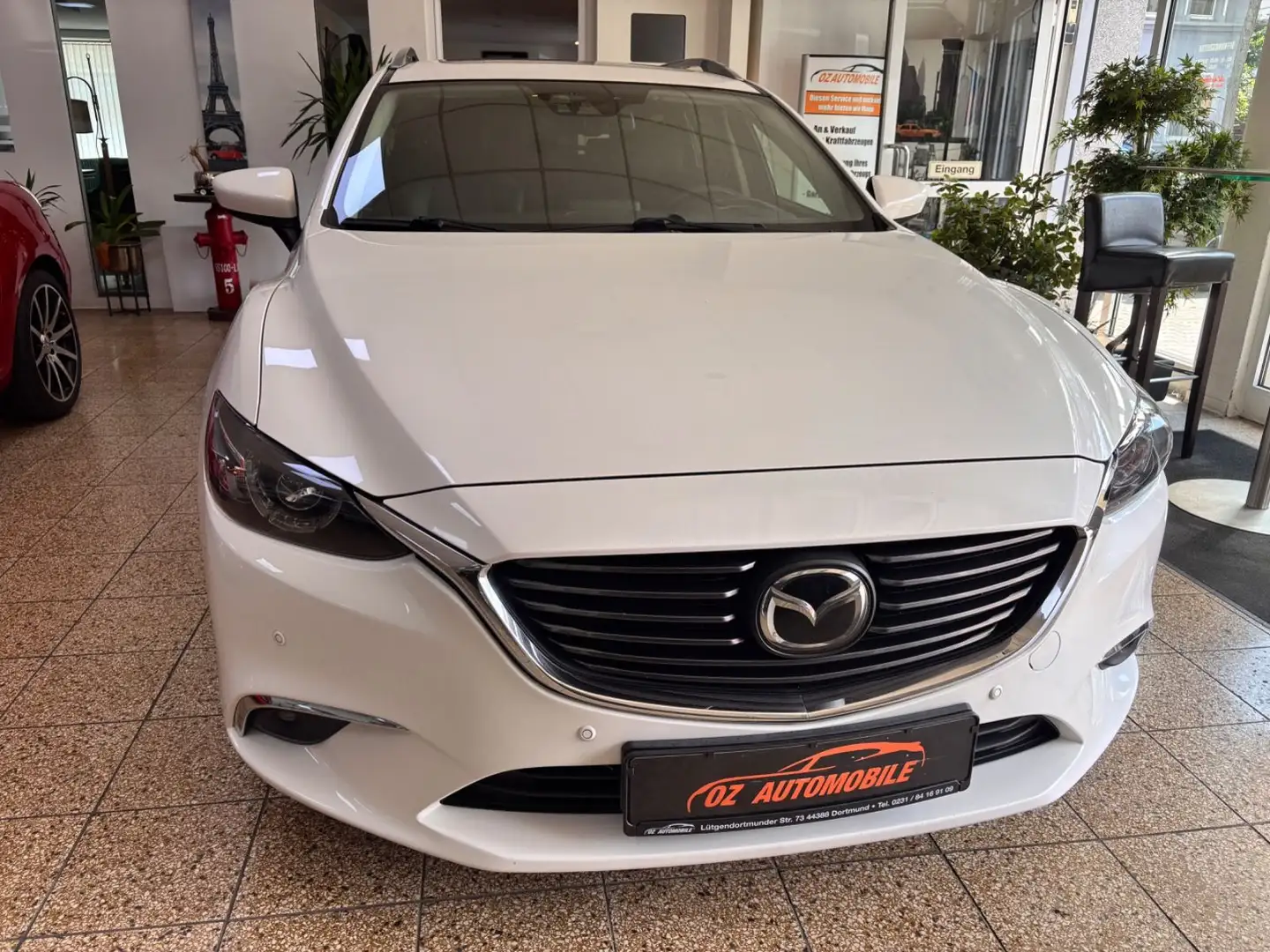 Mazda 6 Kombi Sports-Line AWD Aut. Weiß - 2