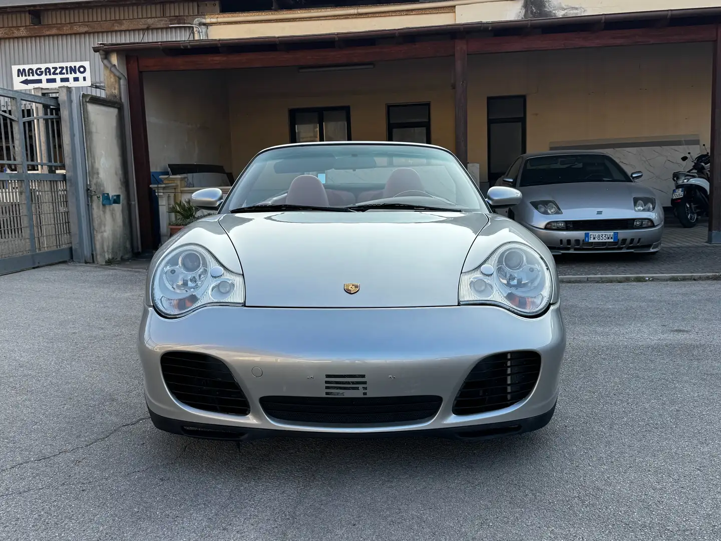 Porsche 911 Cabrio 3.6 Carrera 4S Gris - 2