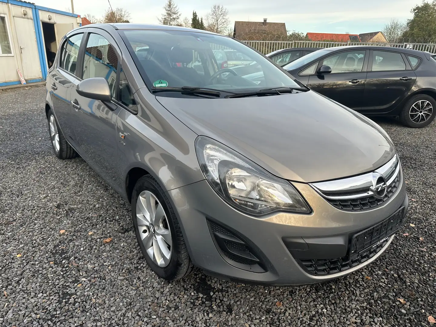Opel Corsa Active Grau - 1