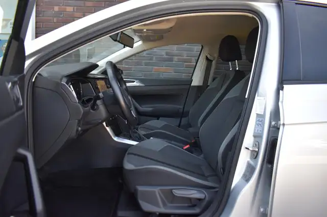 Volkswagen Polo view 25